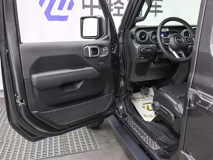 Фото 6 - Jeep Gladiator