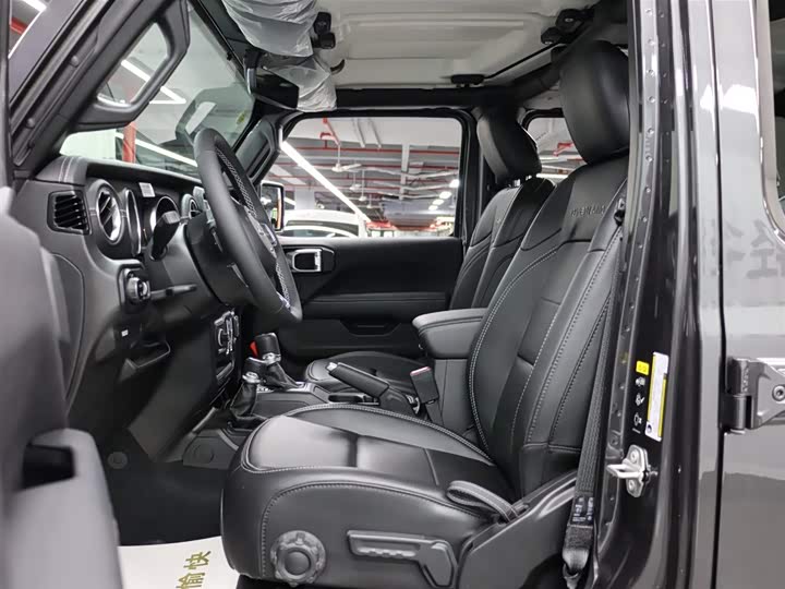 Фото 7 - Jeep Gladiator