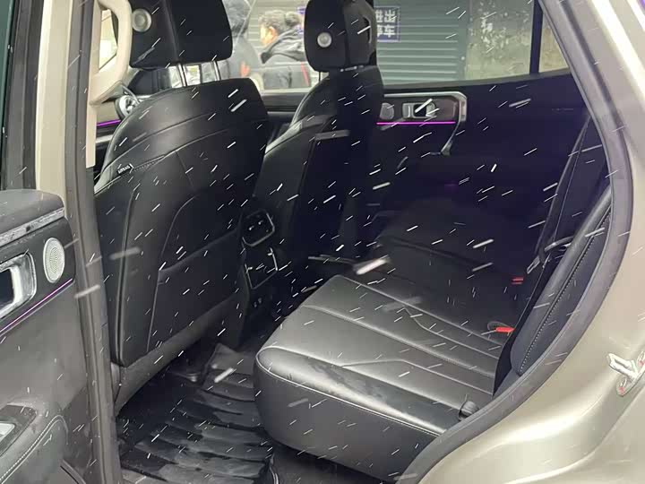 Фото 7 - Tank 400