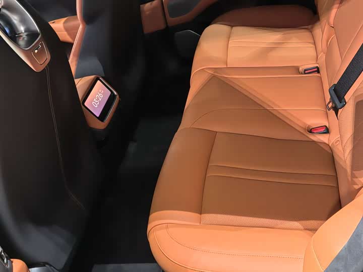 Фото 11 - Xiaomi YU7