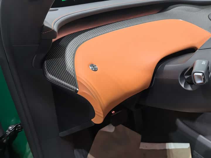 Фото 14 - Xiaomi YU7