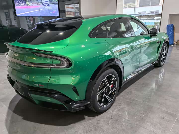 Фото 3 - Xiaomi YU7