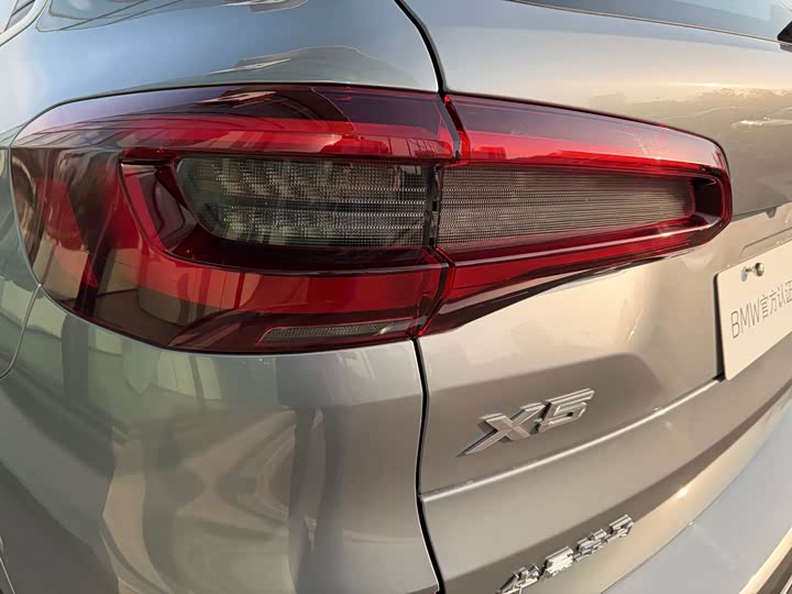 Фото 28 - BMW X5