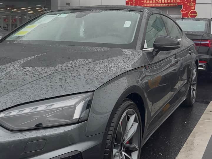 Фото 4 - Audi A5