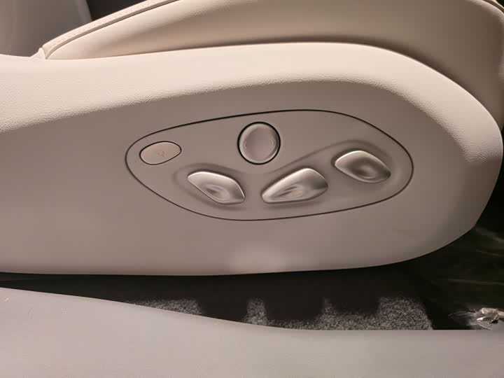 Фото 15 - IM motors LS7