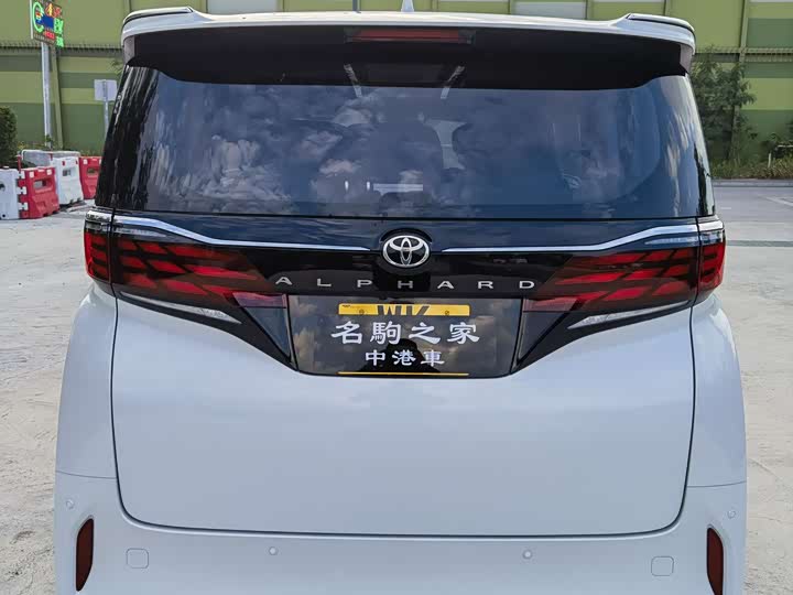 Фото 4 - Toyota Alphard