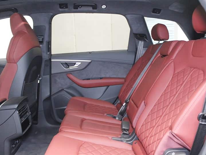 Фото 8 - Audi SQ7