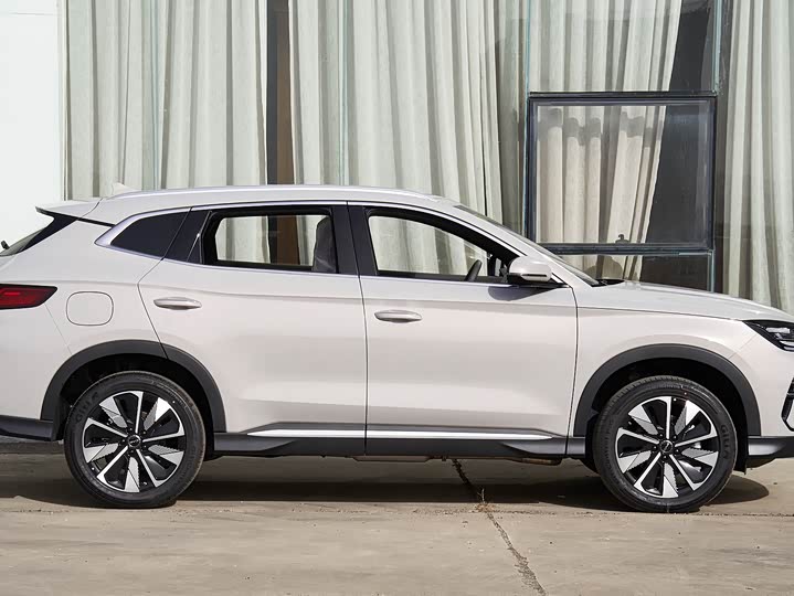 Фото 4 - BYD Song Plus Hybrid/EV