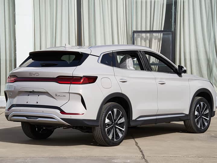 Фото 8 - BYD Song Plus Hybrid/EV