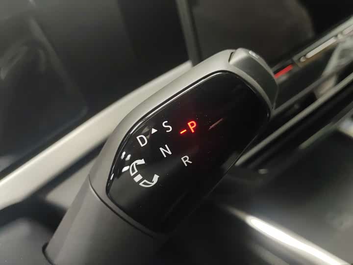 Фото 6 - Volkswagen Passat