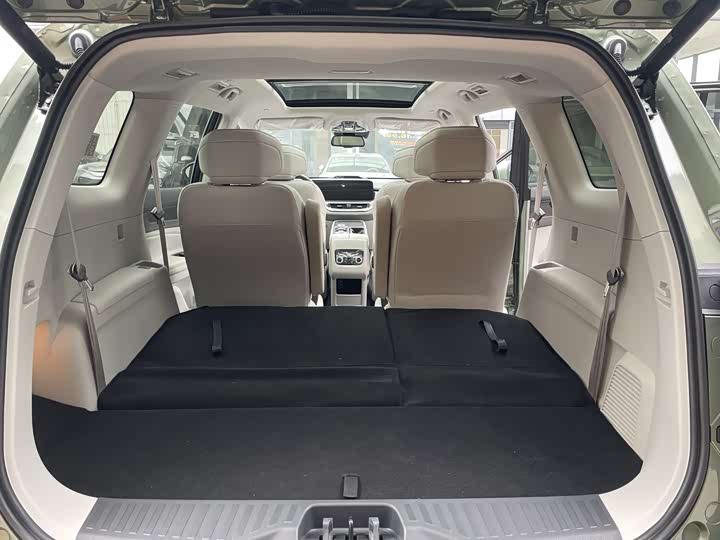 Фото 12 - Ford Equator Hybrid