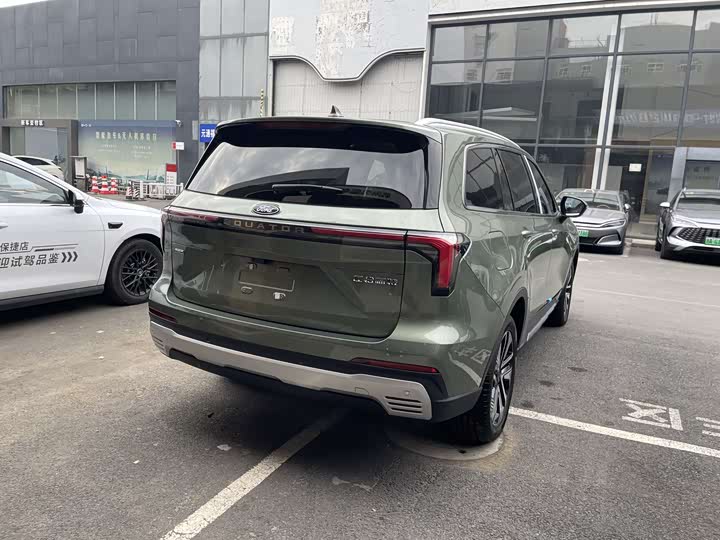 Фото 7 - Ford Equator Hybrid