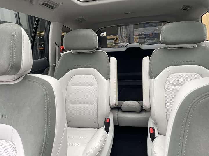 Фото 9 - Ford Equator Hybrid