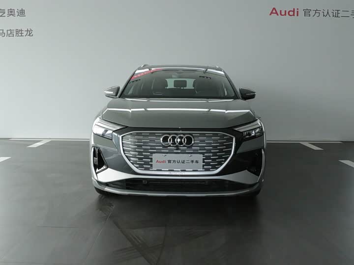 Фото 2 - Audi Q4 e-tron