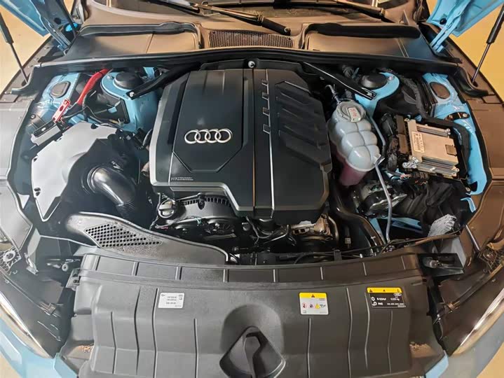 Фото 8 - Audi A5