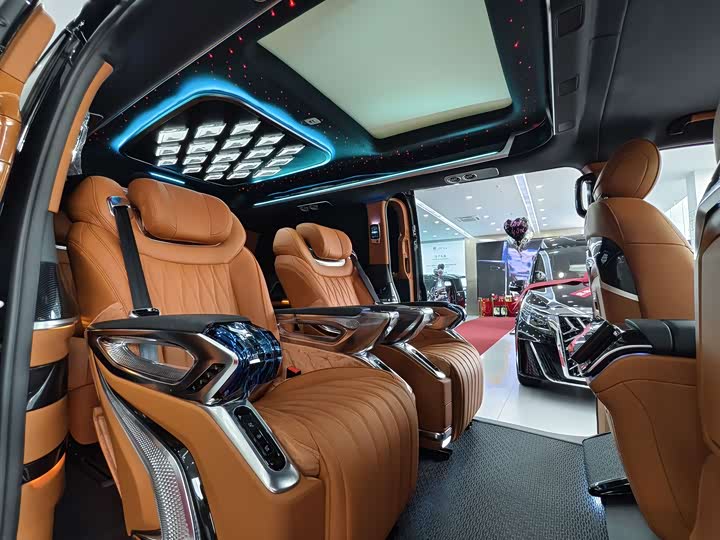 Фото 6 - Mercedes-Benz V-Class