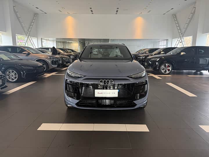 Фото 3 - Audi Q6L e-tron