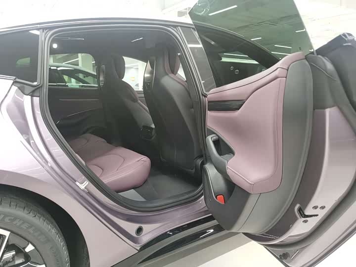 Фото 7 - Xiaomi SU7