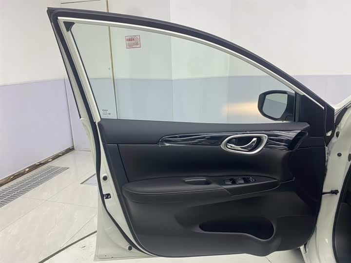 Фото 17 - Nissan Sylphy