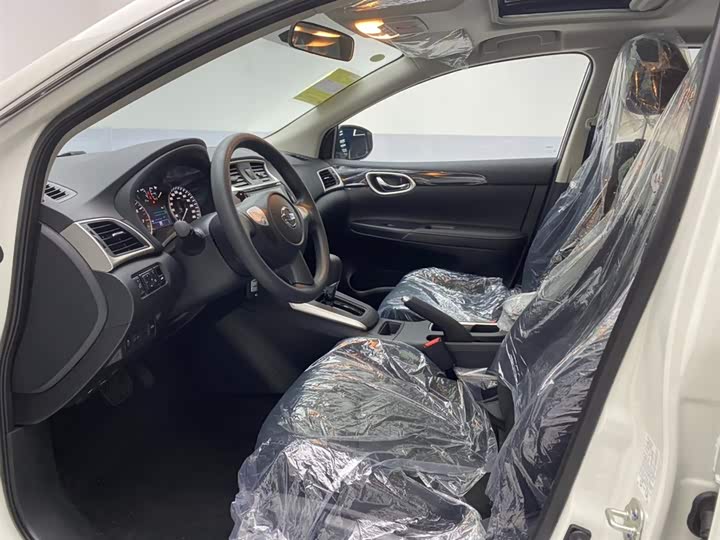 Фото 18 - Nissan Sylphy