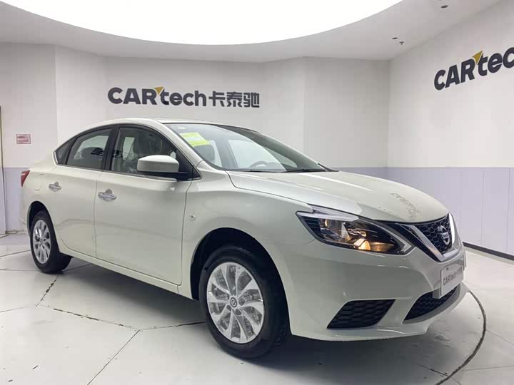 Фото 3 - Nissan Sylphy