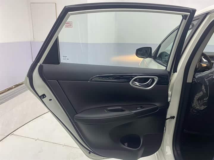 Фото 31 - Nissan Sylphy