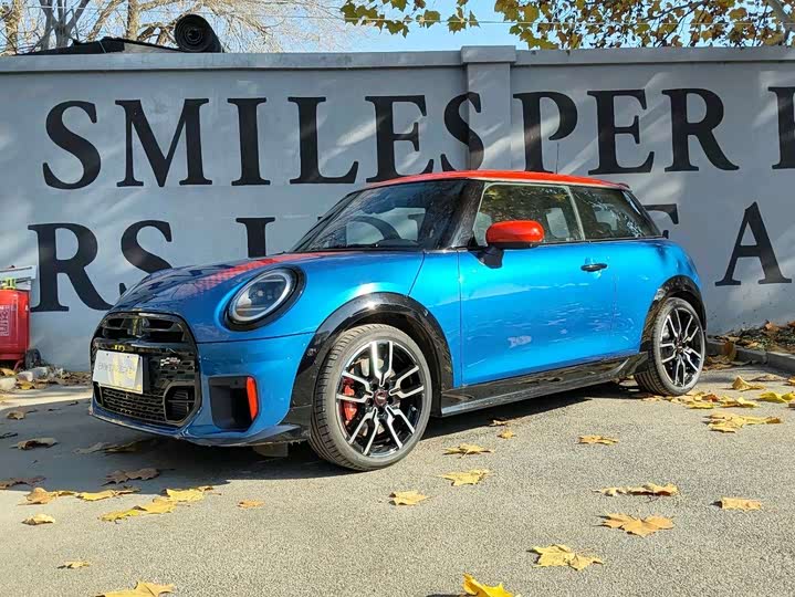 Фото 1 - Mini Mini JCW