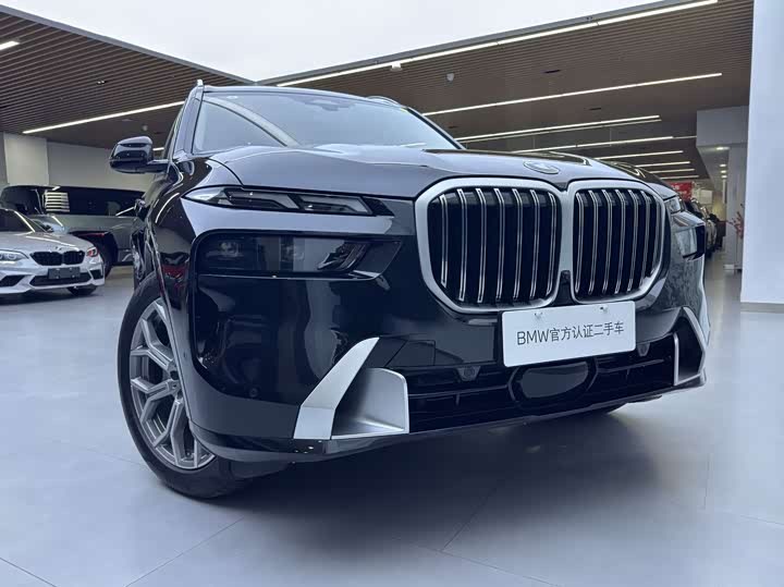 Фото 3 - BMW X7