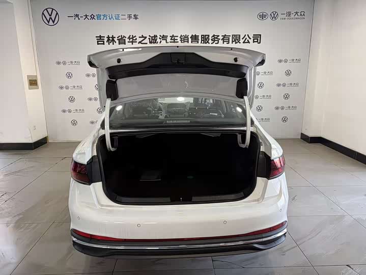 Фото 7 - Volkswagen Sagitar L