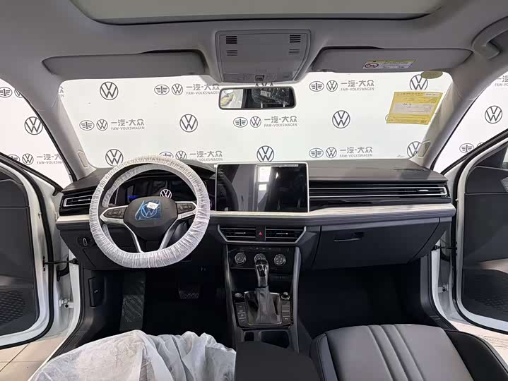 Фото 9 - Volkswagen Sagitar L