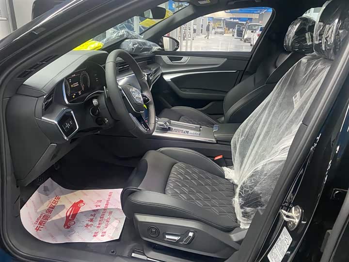 Фото 4 - Audi A6L