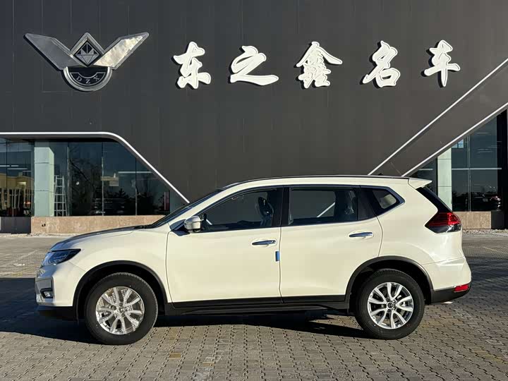 Фото 4 - Nissan X-Trail