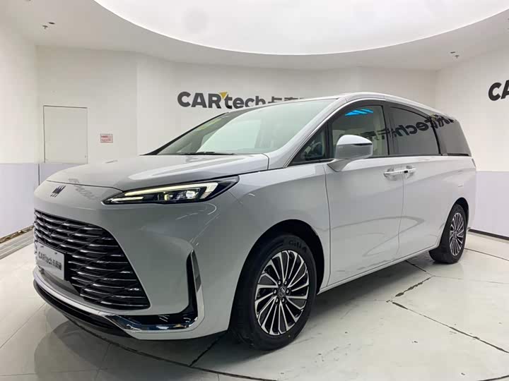 Фото 2 - Buick GL8 Hybrid