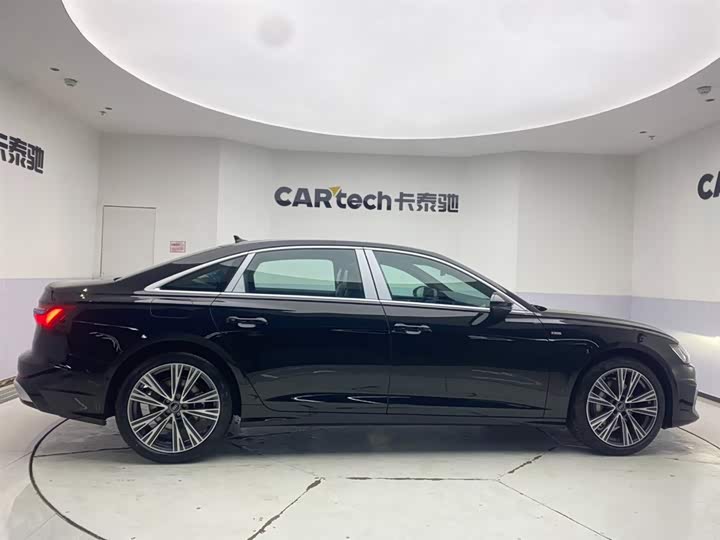 Фото 4 - Audi A6L