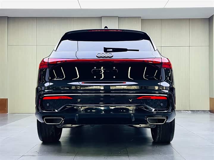 Фото 5 - Audi Q5L