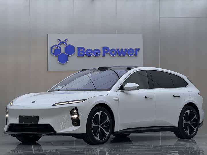 Фото 1 - Nio ET5T