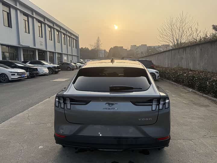 Фото 7 - Ford Mustang Mach-E