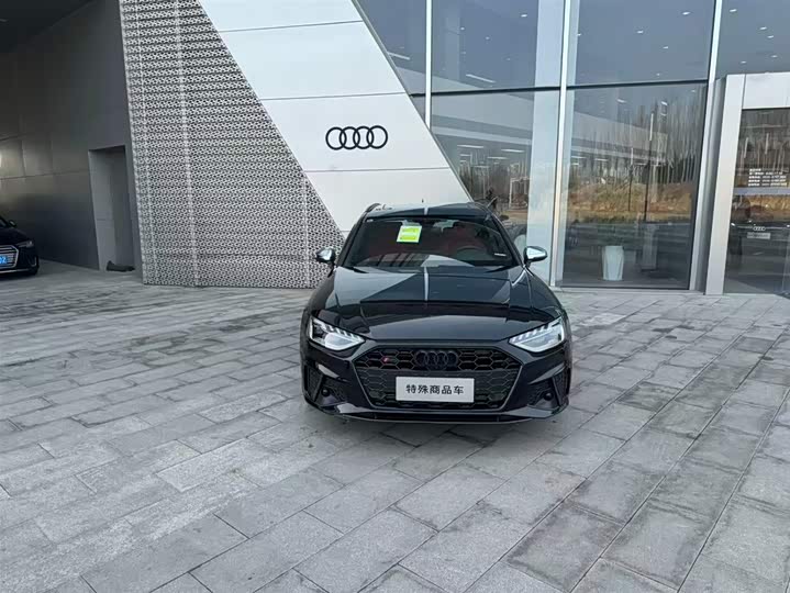 Фото 2 - Audi S4