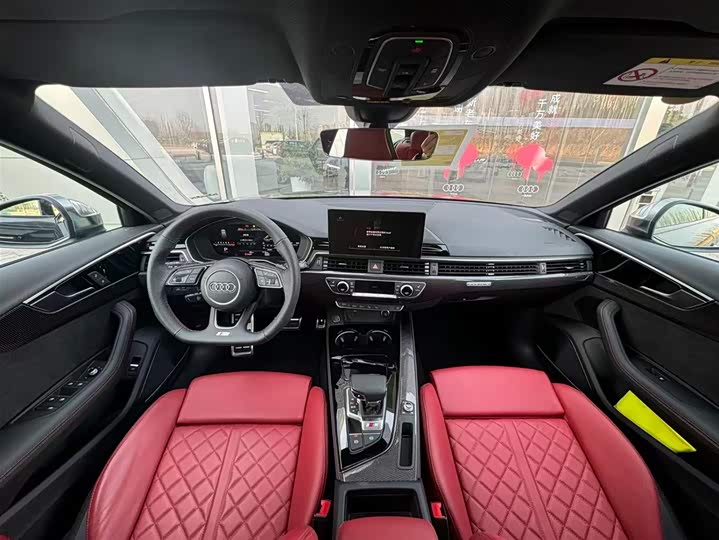 Фото 7 - Audi S4