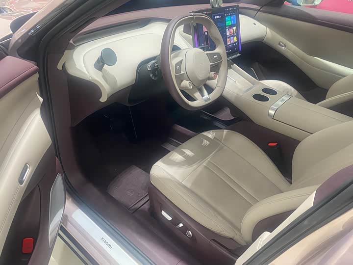 Фото 3 - Xiaomi YU7