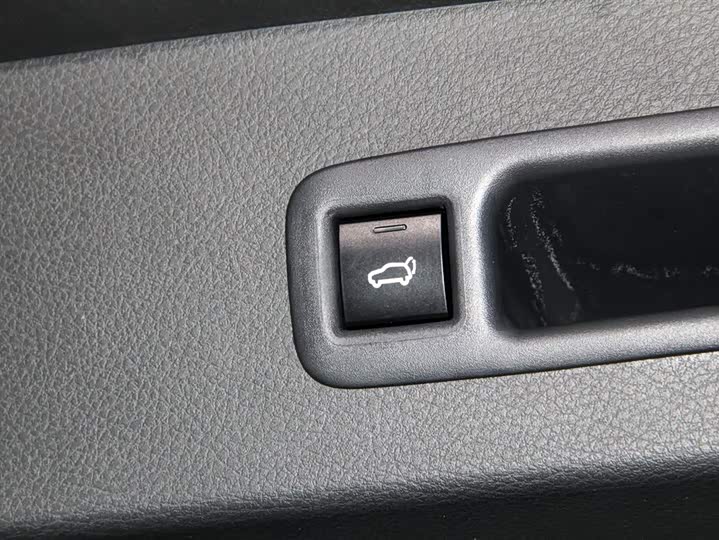 Фото 18 - Toyota Granvia