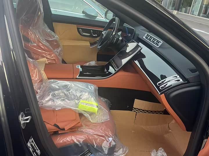 Фото 8 - Mercedes-Benz Maybach S-Class