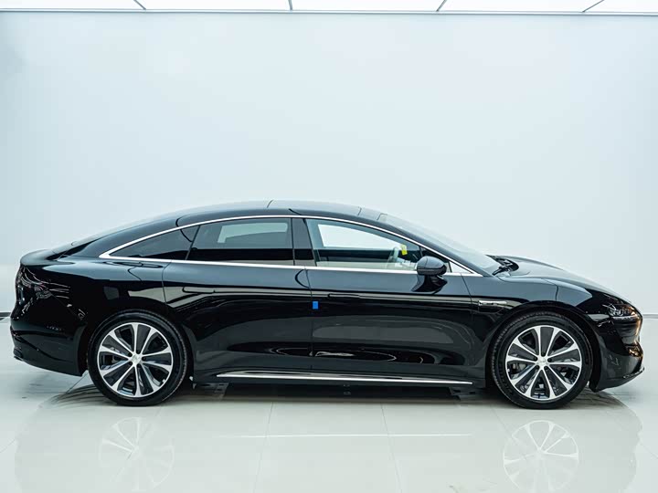 Фото 2 - Luxeed S7