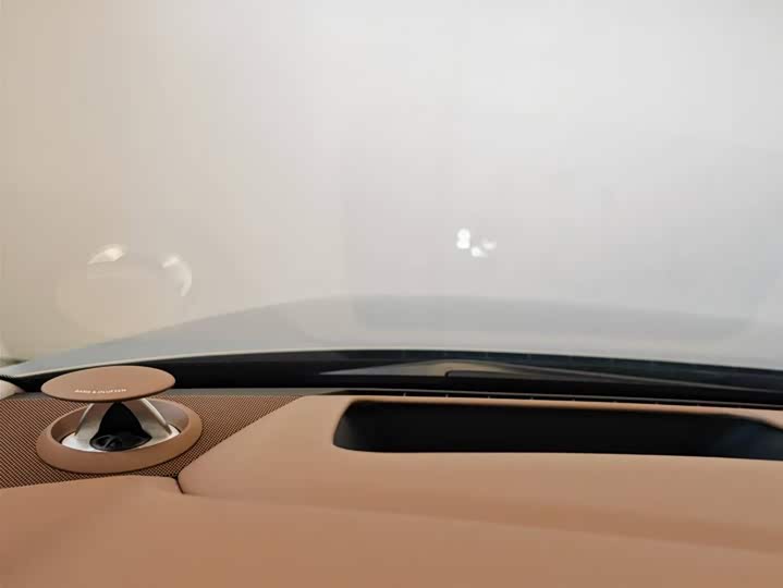 Фото 5 - Audi A8