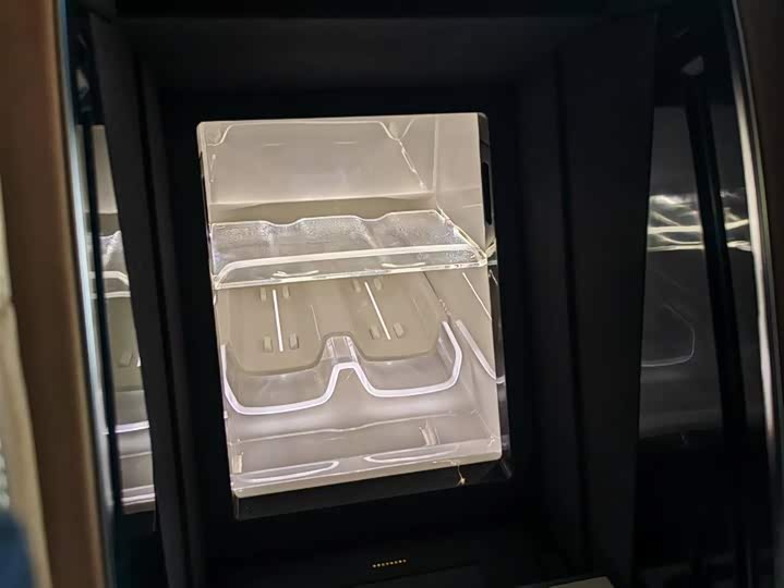 Фото 8 - Audi A8