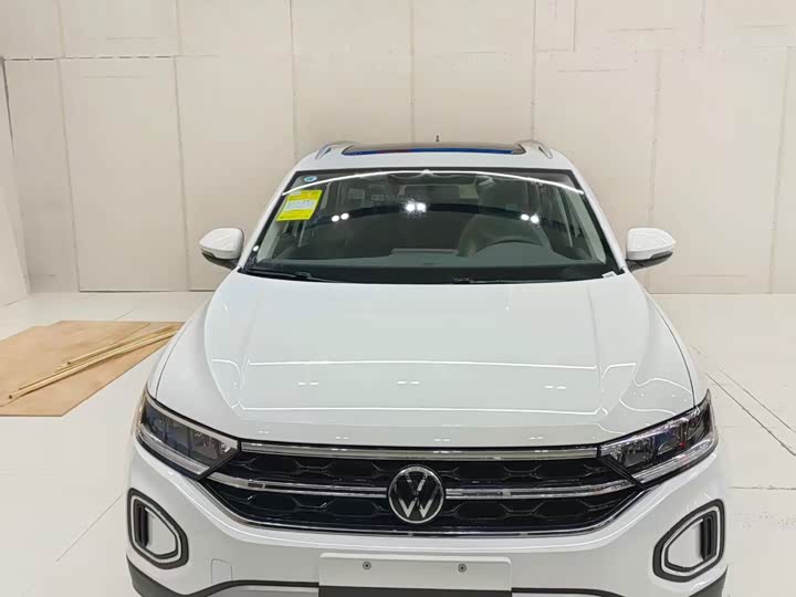 Фото 2 - Volkswagen T-Roc