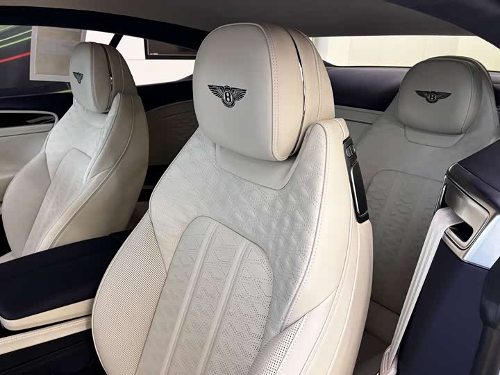 Фото 4 - Bentley Continental GT Hybrid