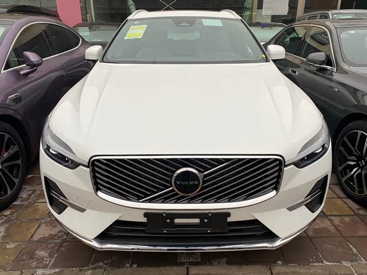 Фото 2 - Volvo XC60