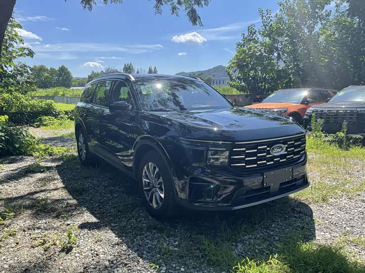 Фото 4 - Ford Edge