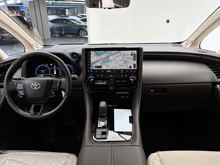 Фото 15 - Toyota Alphard